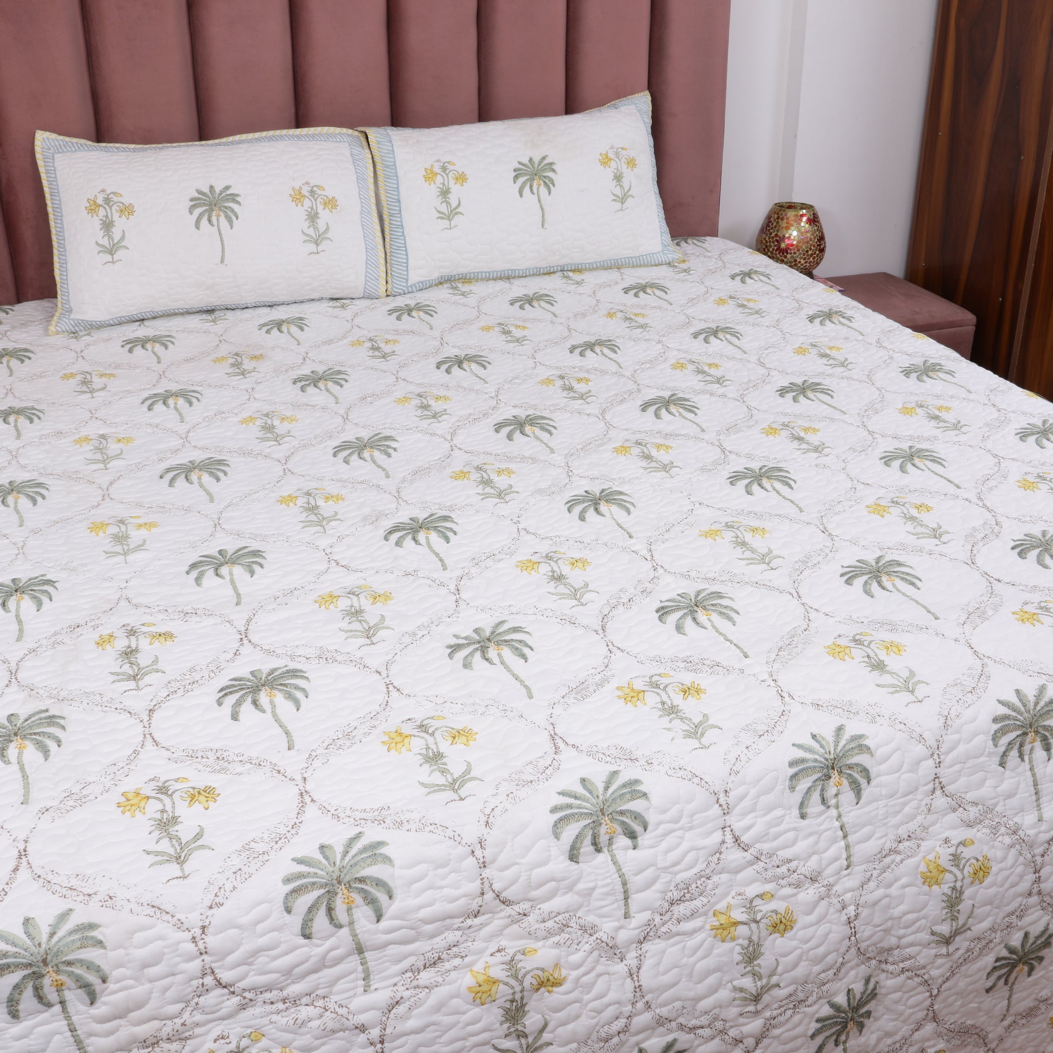Gulmahal Quilted Double Bedcover Set