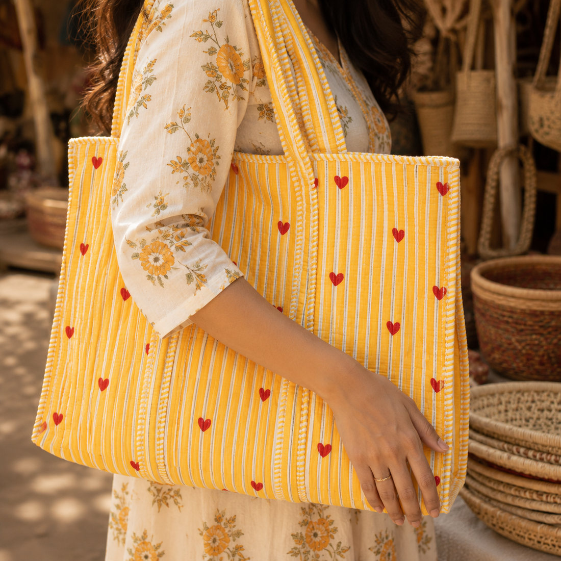 Sunny Stripes Tote Bag with Pouches - Set of 4