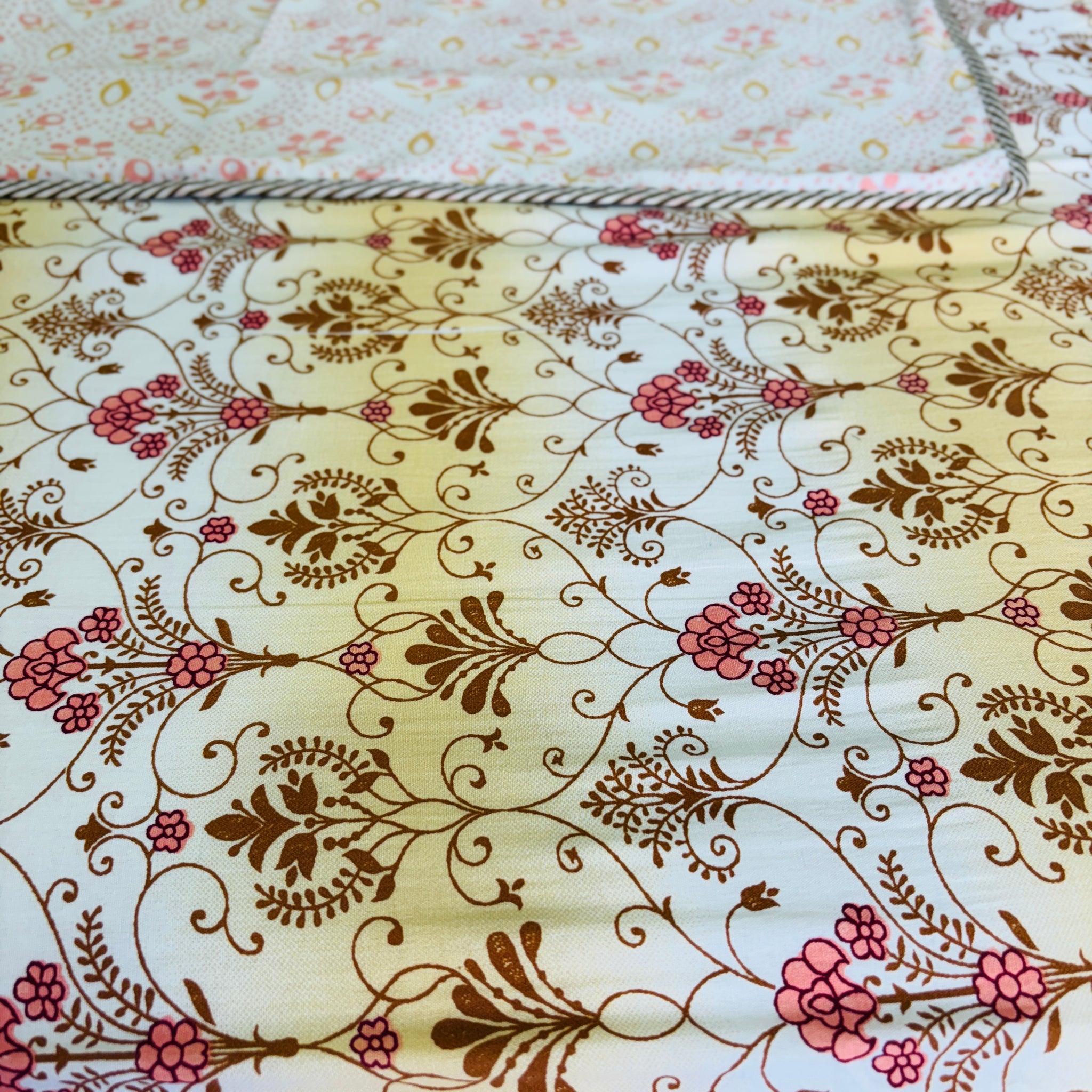 White and Yellow Jaal Mulmul Cotton Reversible Dohar