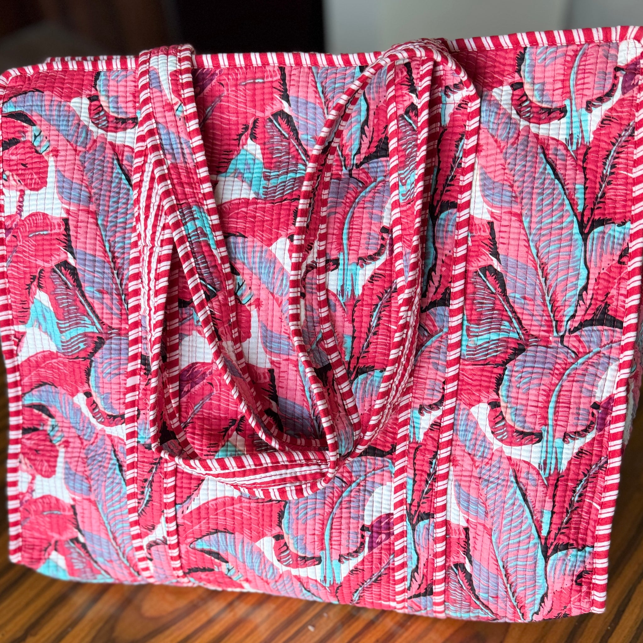 Leafy Luxe Tote Bag with Zip