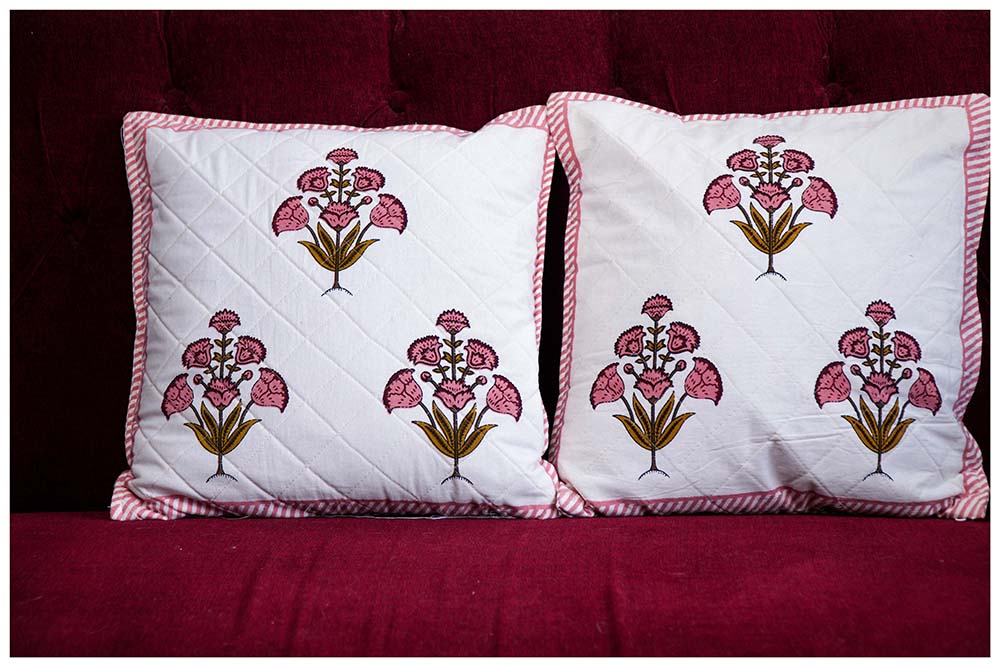 Rose & Rouge Printed Cotton Cushion Cover